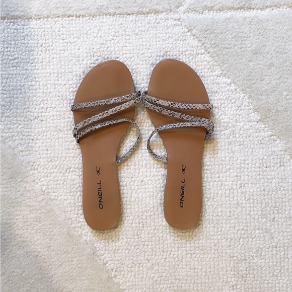 O’Neil Vulcan Sandals - Picture 4 of 10